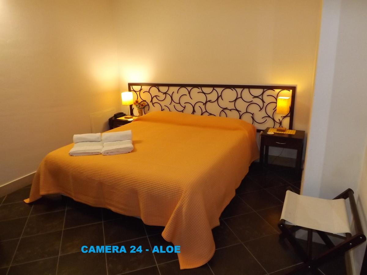 Lebaronie Villa ชิคลี ภายนอก รูปภาพ